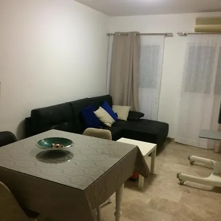 Habitacion En Apartamento Carlos Haya Homestay