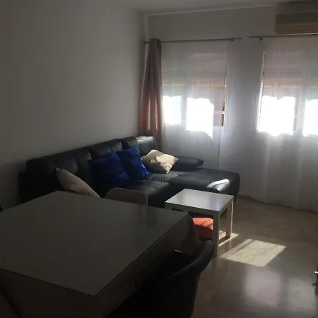 Habitacion En Apartamento Carlos Haya