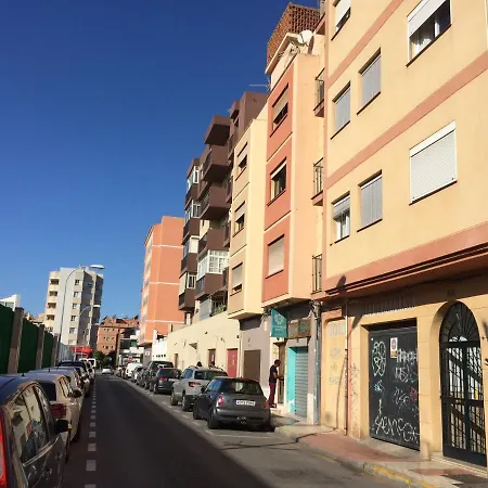 Habitacion En Apartamento Carlos Haya Homestay Malaga